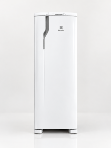 Geladeira Electrolux Cycle Defrost 240L Degelo 220V