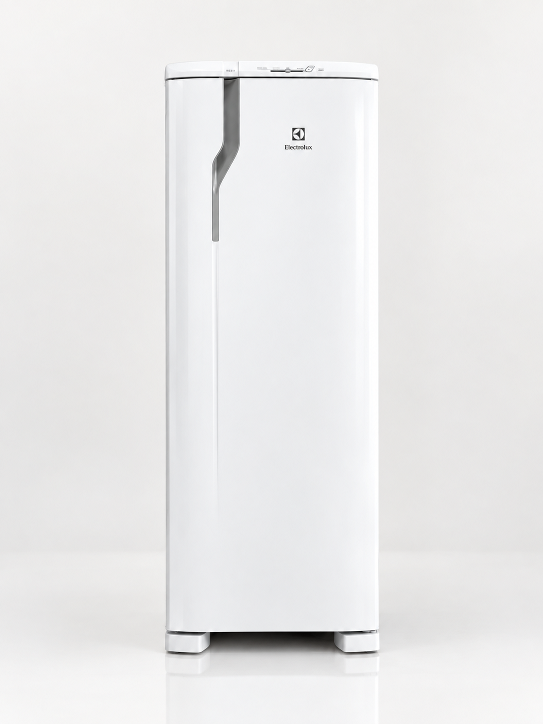 Geladeira Electrolux Cycle Defrost 240L Degelo 220V